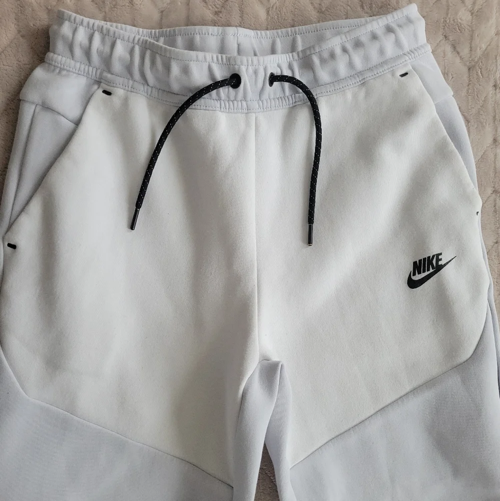NIKE SMALL - Picture 7 of 10